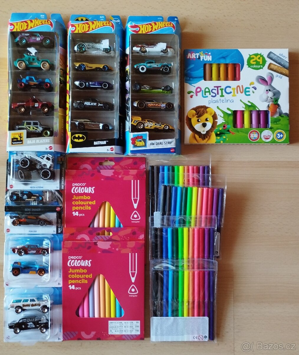 22x hot wheels autíčka, fixy, pastelky, plastelina