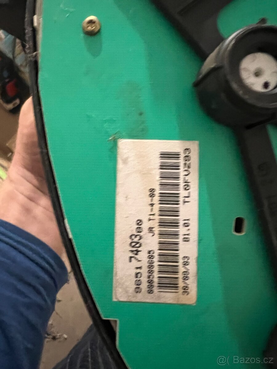 Přístrojová deska 9651740380 najeto 120 tis km