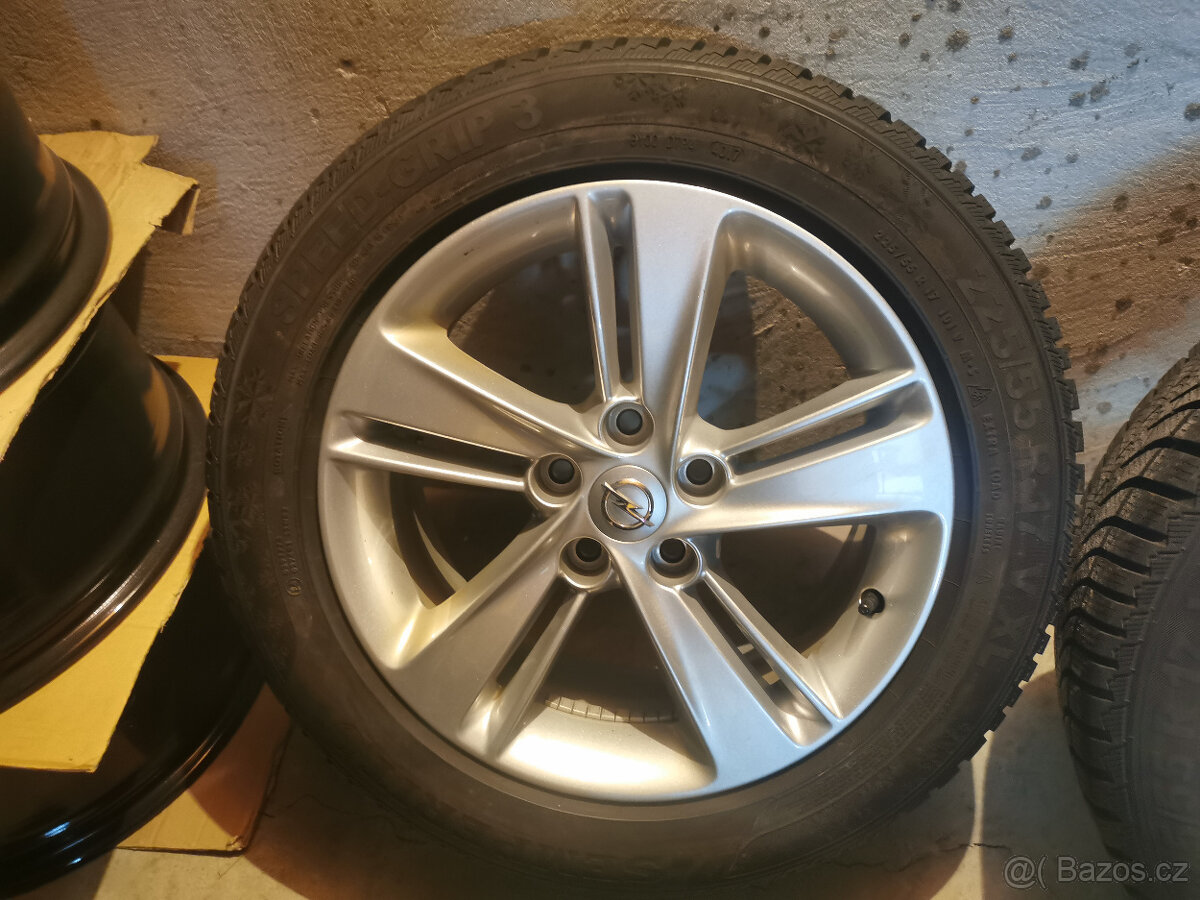 Opel Insignia B - originál 17" alu disky s pneu