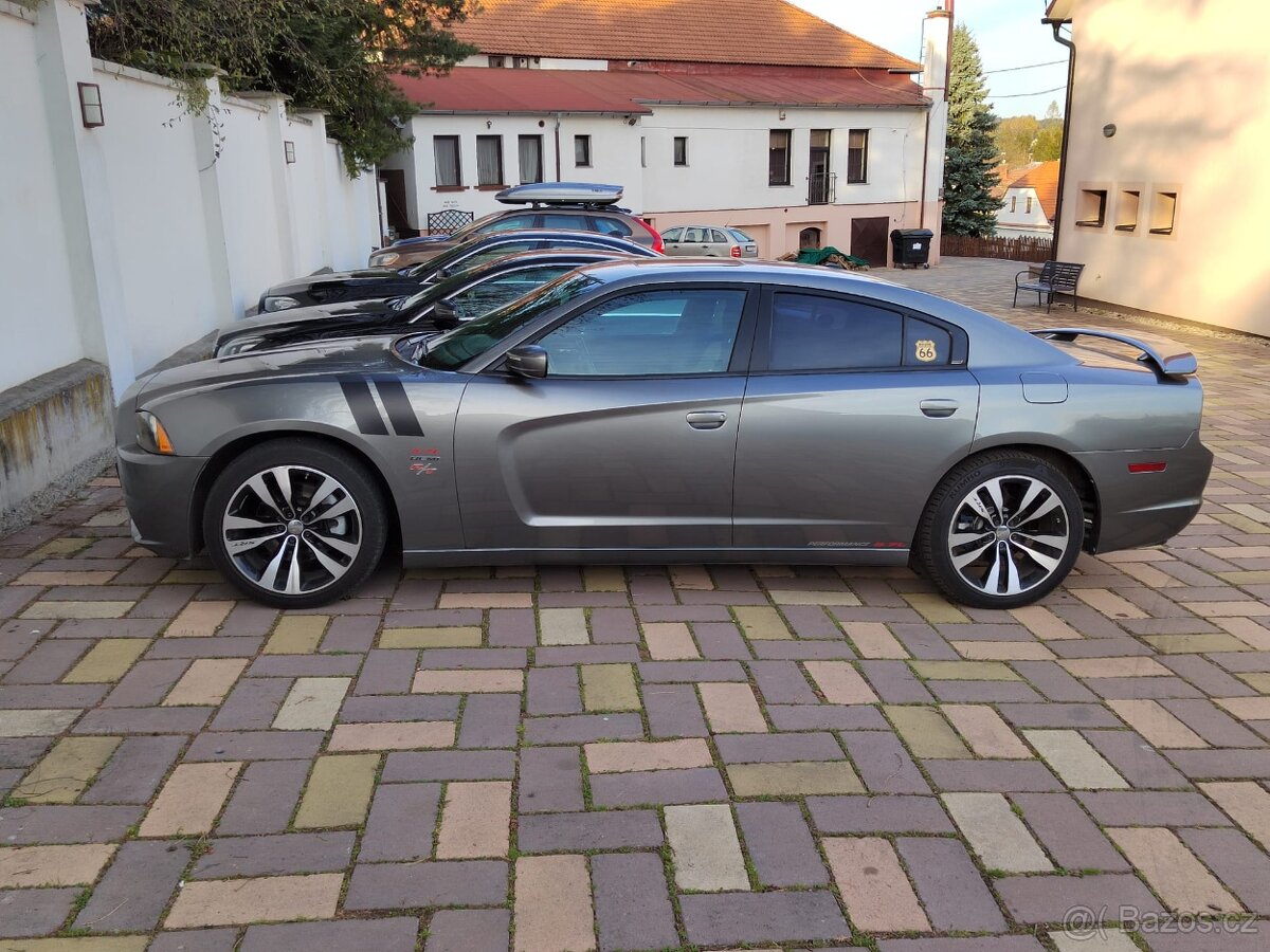 Dodge Charger R/T 5,7 V8 HEMI