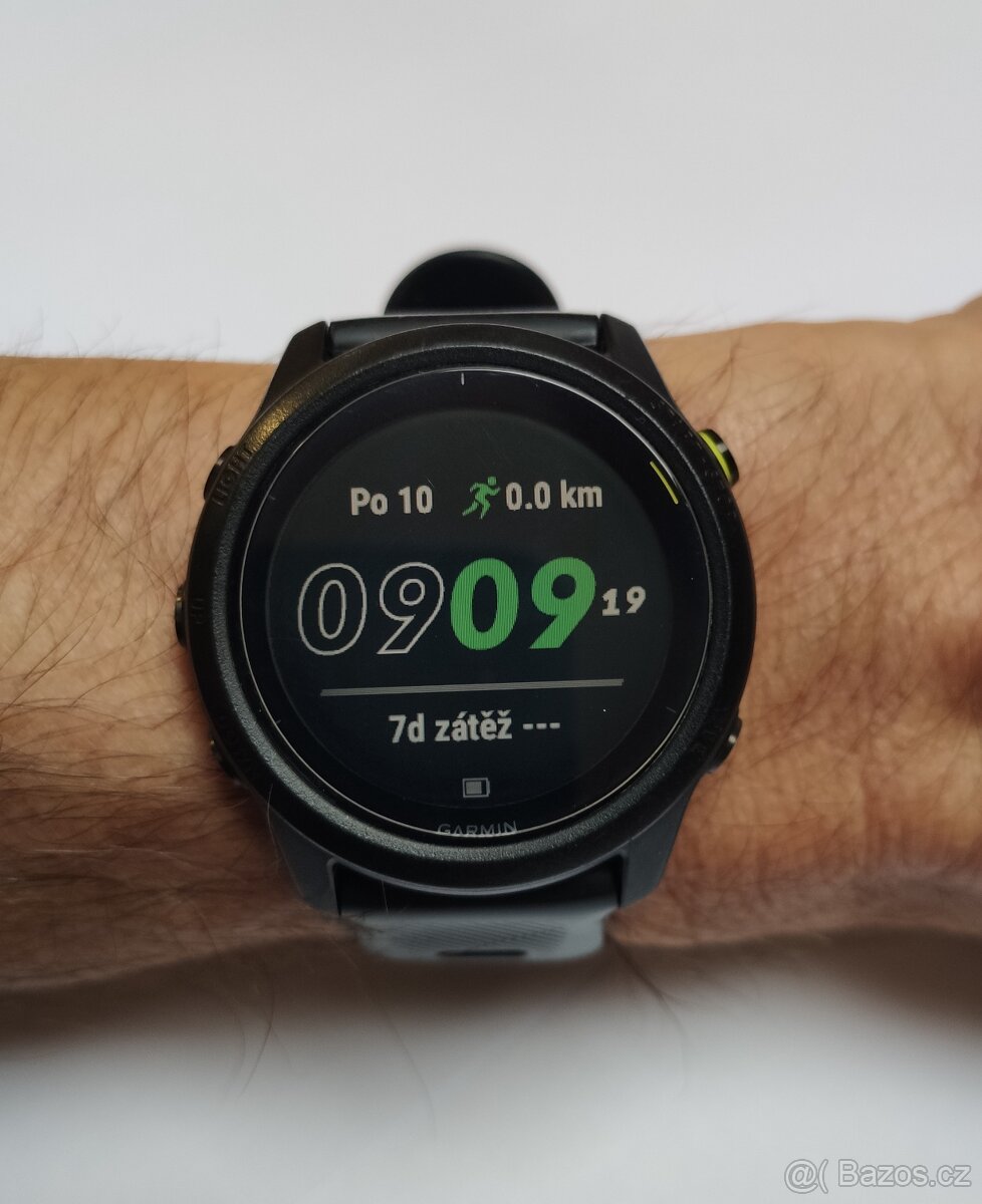 Garmin Forerunner 745 kompletní balení + doplňky