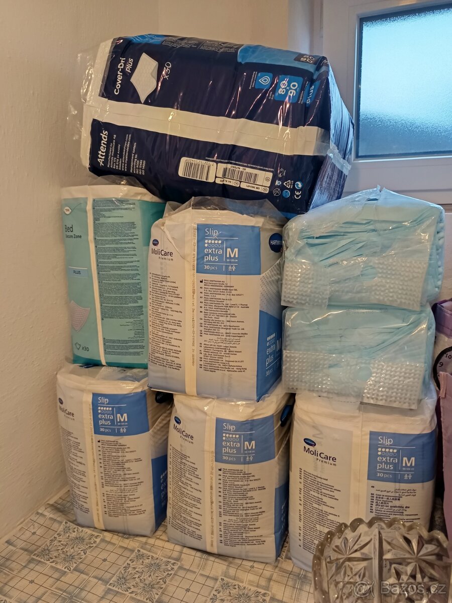 Pleny, inkontinenční pomůcky Molicare
