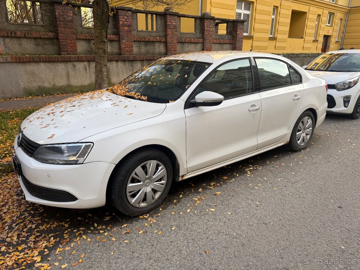VW Jetta 2011 1.6 TDI manuál