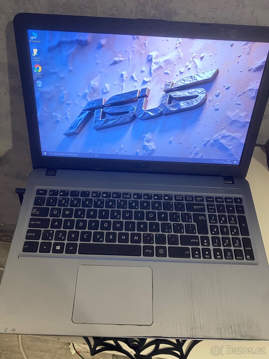 🖥️ Asus X540S – 4 jádro, NVIDIA 810M