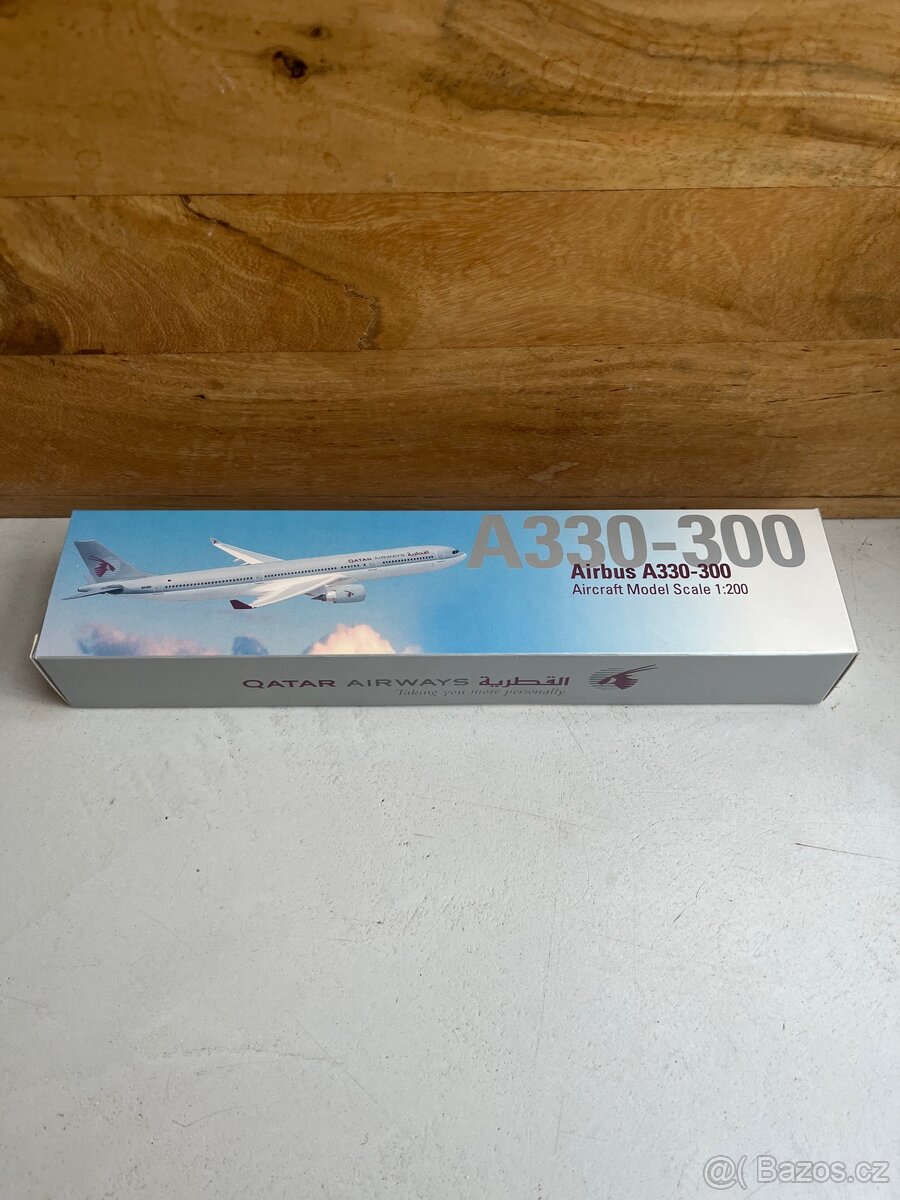 Qatar Airways Airbus A330-300 1:200