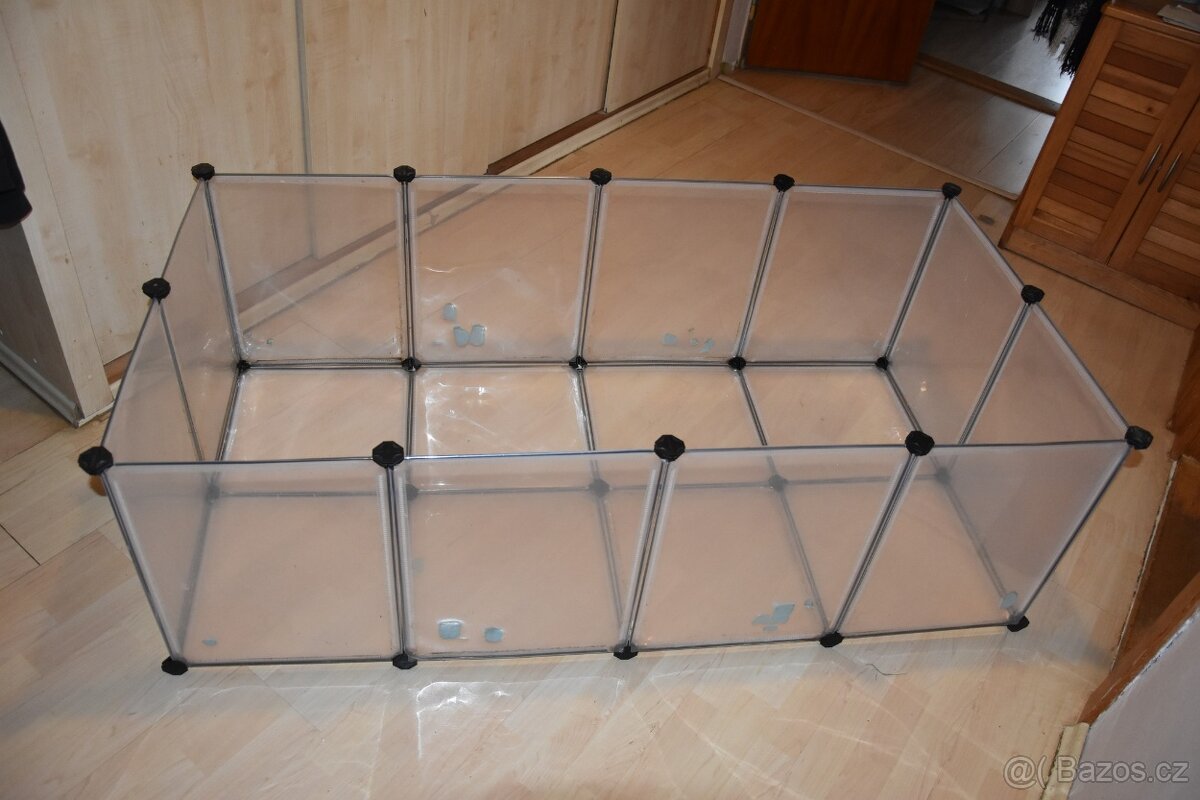 Skládací ohrádka pro hlodavce