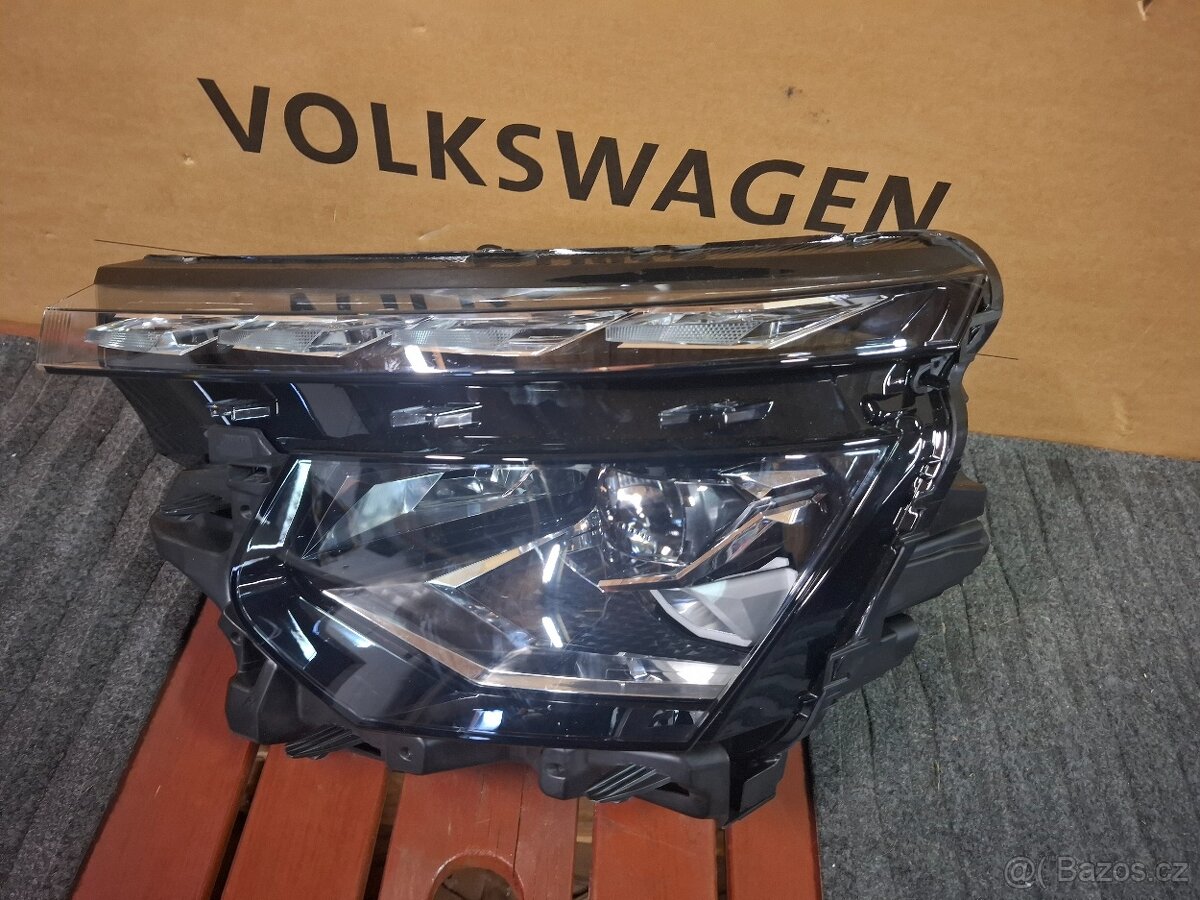 655941015C Škoda Kamiq facelift světlomet