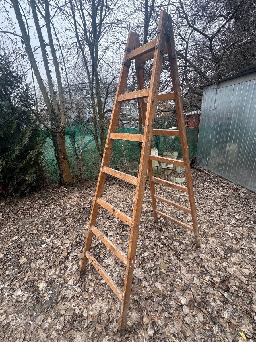 Prodám dřevěné štafle