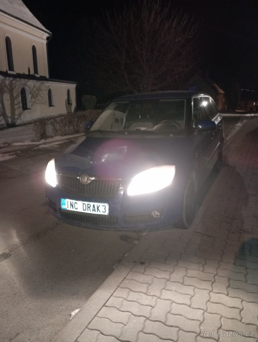 Prodám auto značky Škoda Fabia.