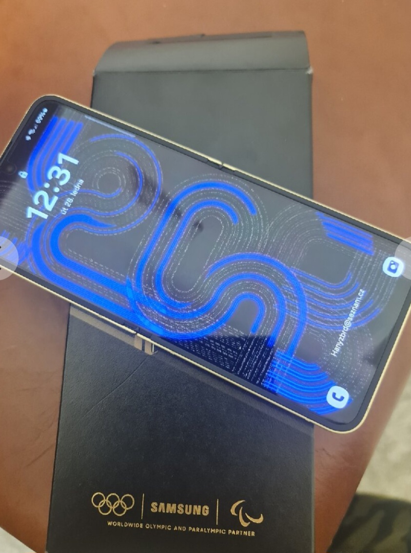 SAMSUNG Galaxy OLYMPic edition Z flip6