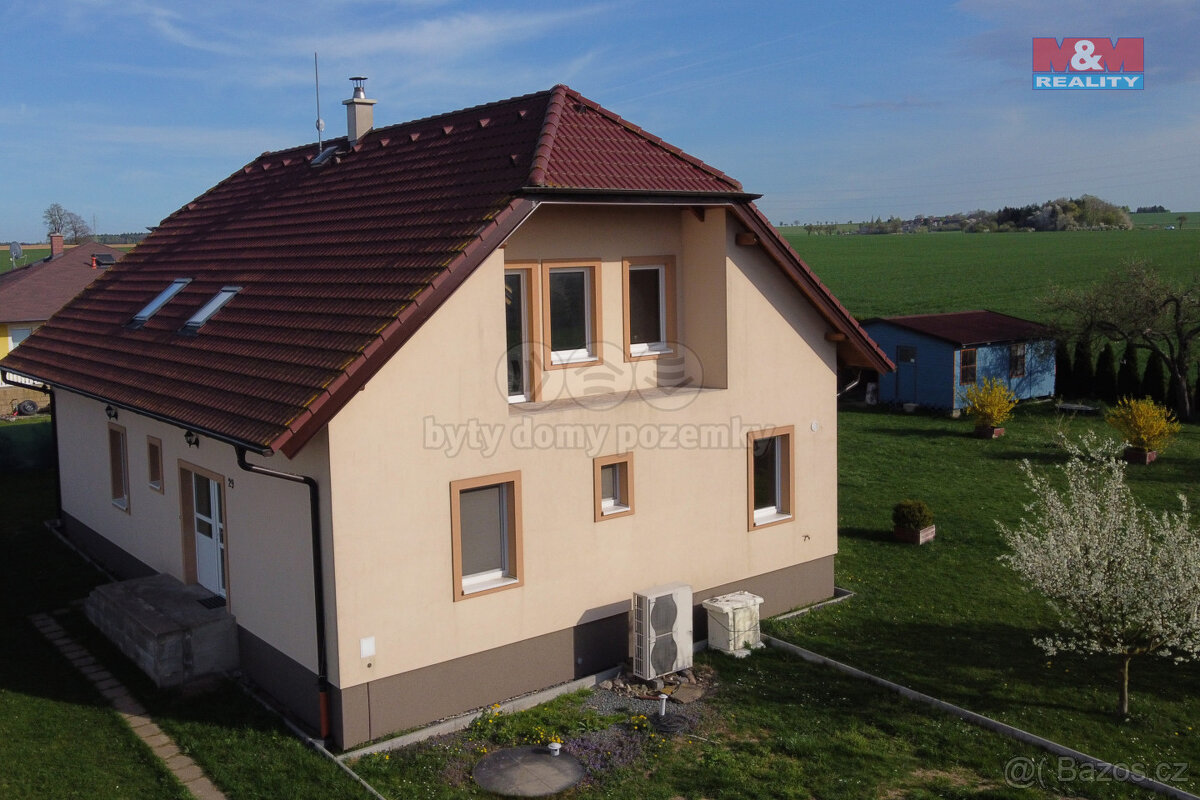 Prodej rodinného domu, 135 m², Úžice, pozemek 1356 m²
