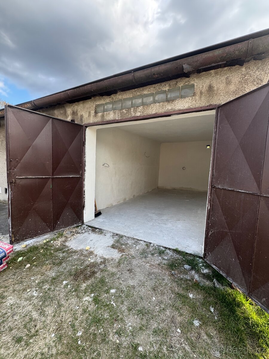 Suchá a zrekonstruovaná garáž 24 m² – Slezská Ostrava