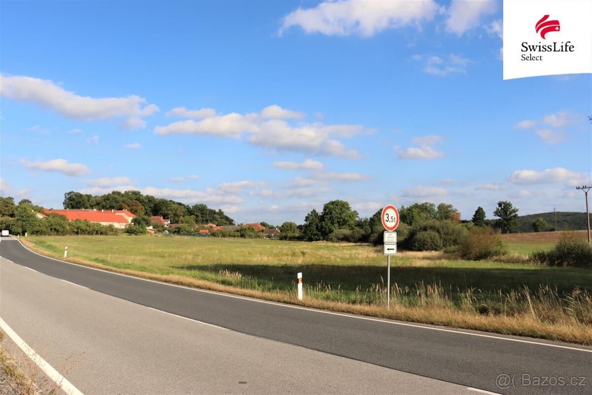 Prodej stavebního pozemku 3211 m2, Všemyslice