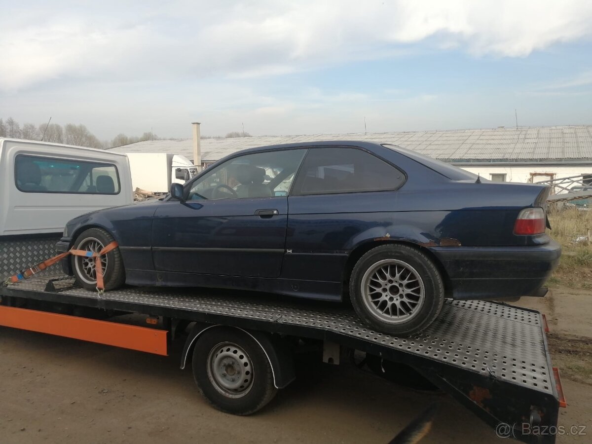 BMW e36 coupe 325i