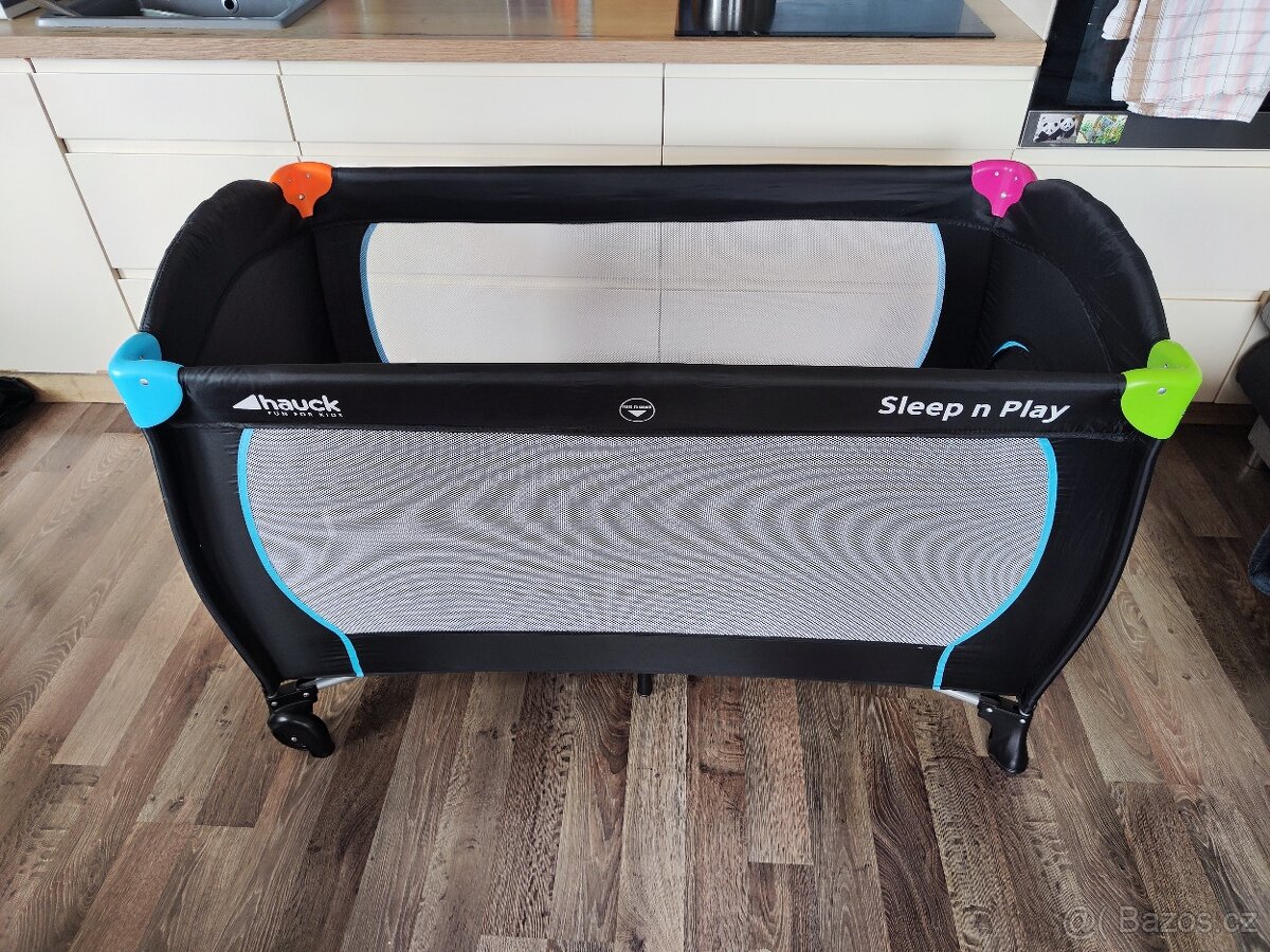 Cestovní postýlka Hauck - Sleep'n play go plus