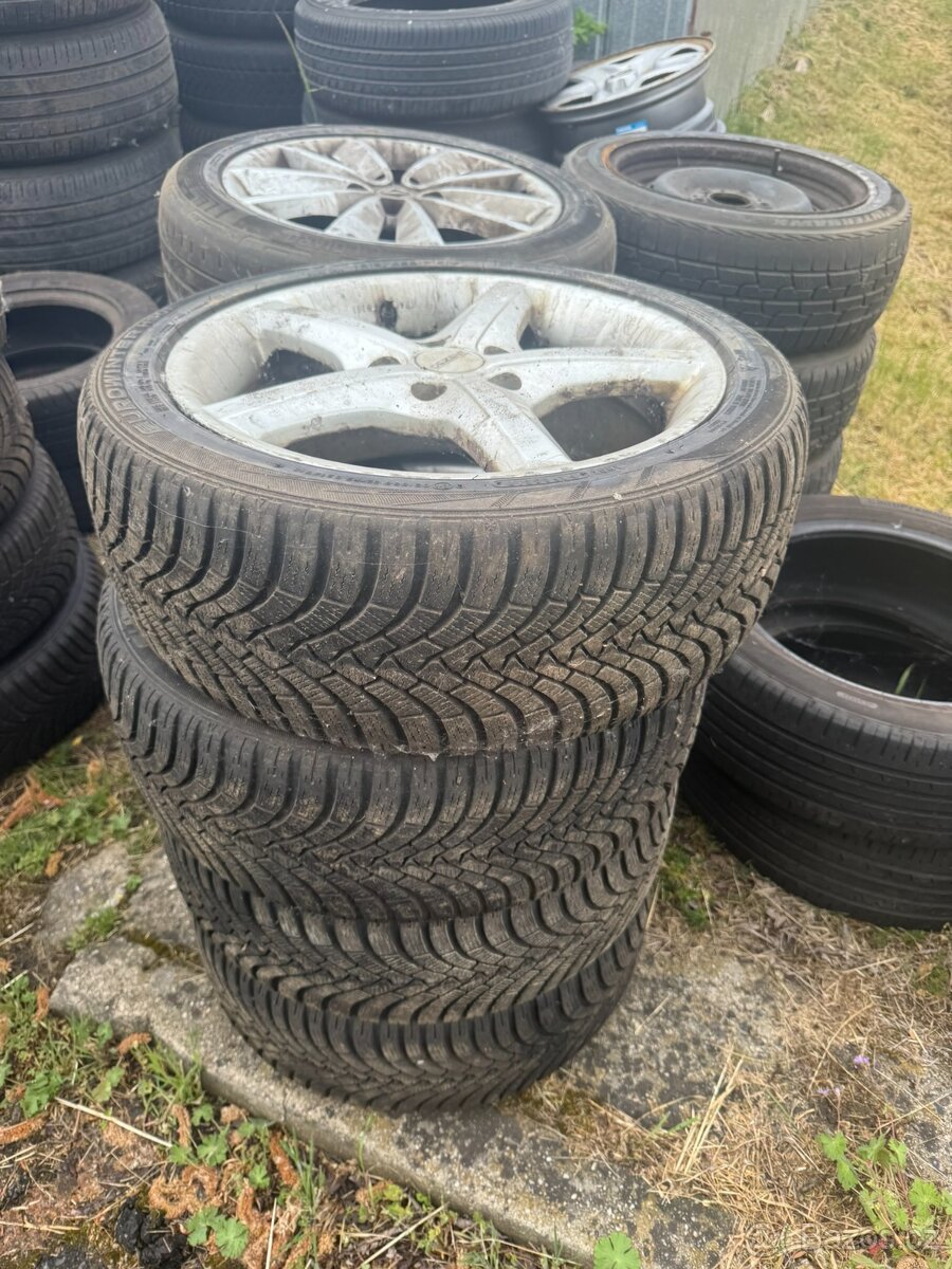 ZIMNÍ SADA ALU KOL 5x114,3 mm + FALKEN 215/45R17 91V
