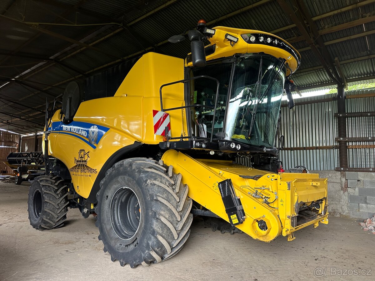 New Holland CX 8.80, rok 2021, motor 401 HP
