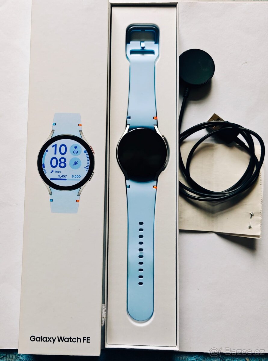 Samsung Galaxy Watch FE, výborný stav, ZÁRUKA