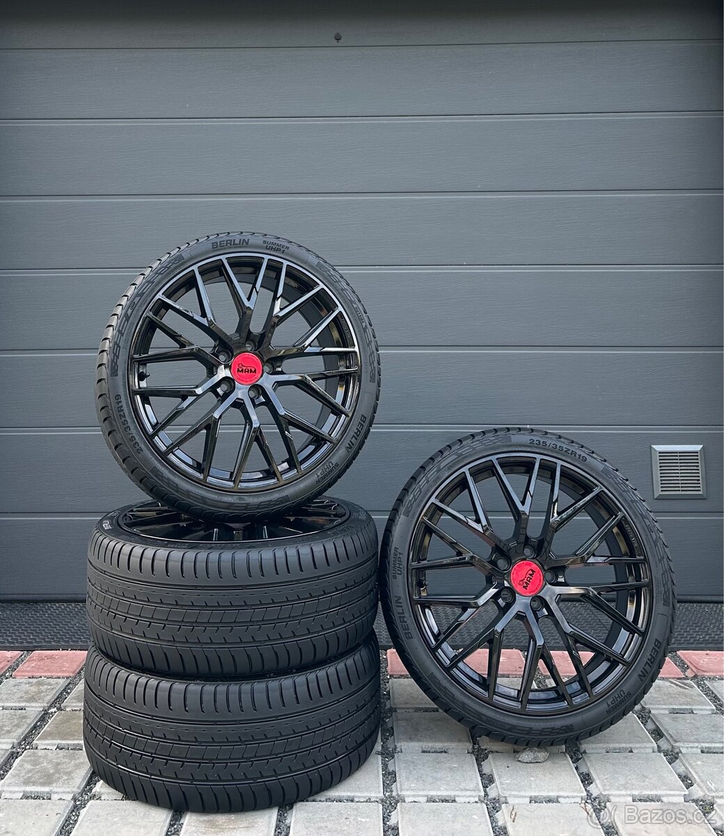 Alu kola 5x112 R19 MAM RS4 - Černe