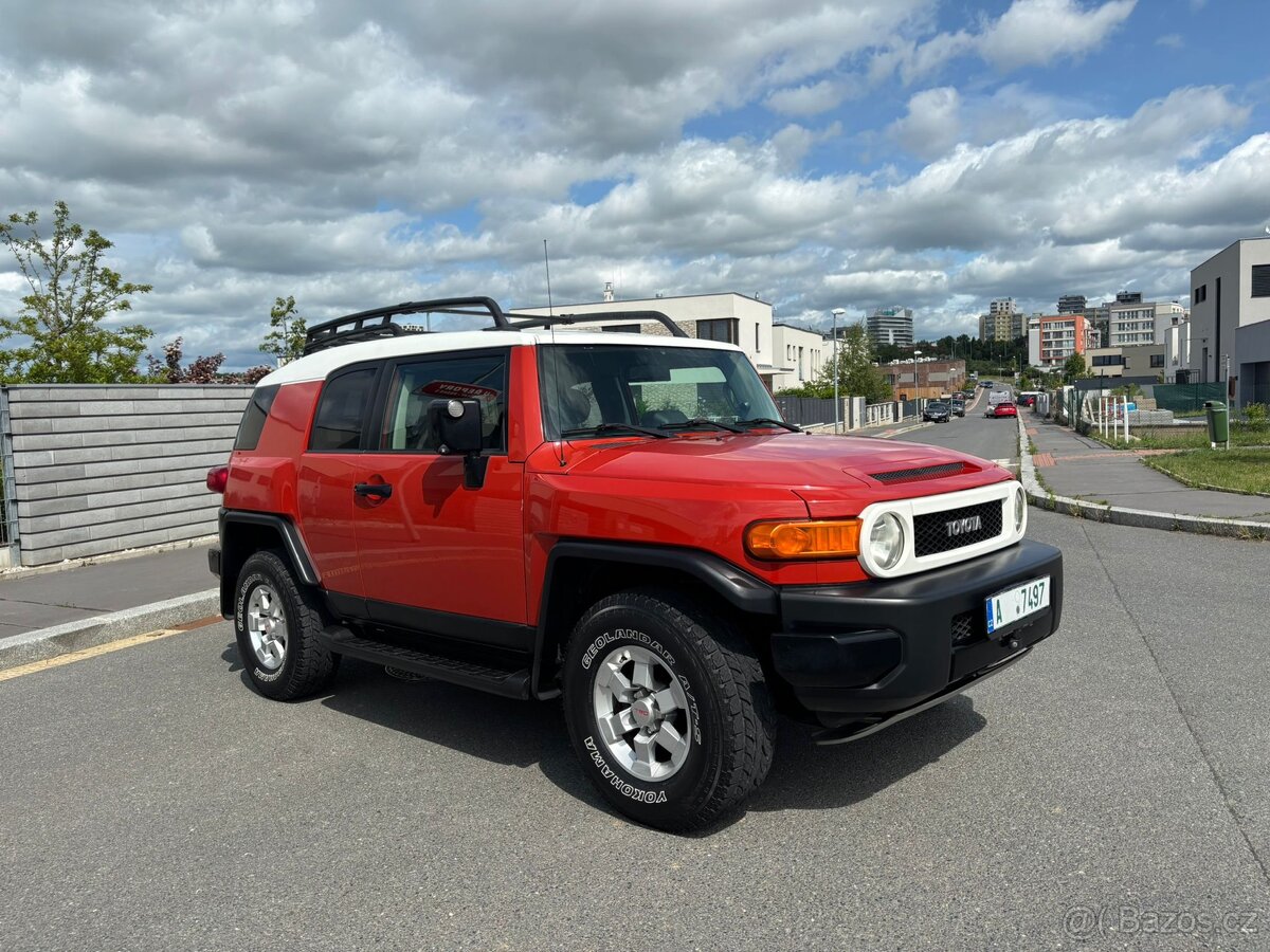 Toyota FJ Cruiser