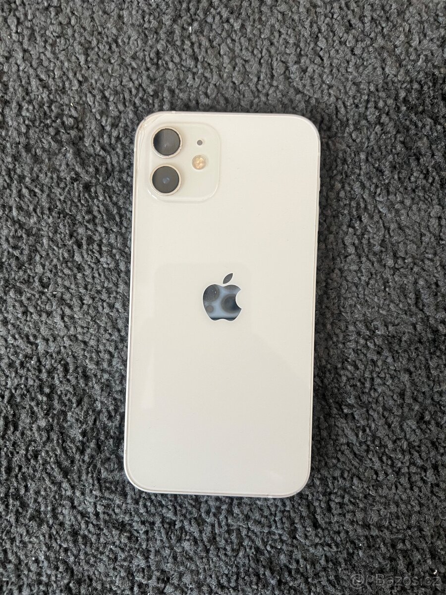 iPhone 12 64GB - bílý, používaný