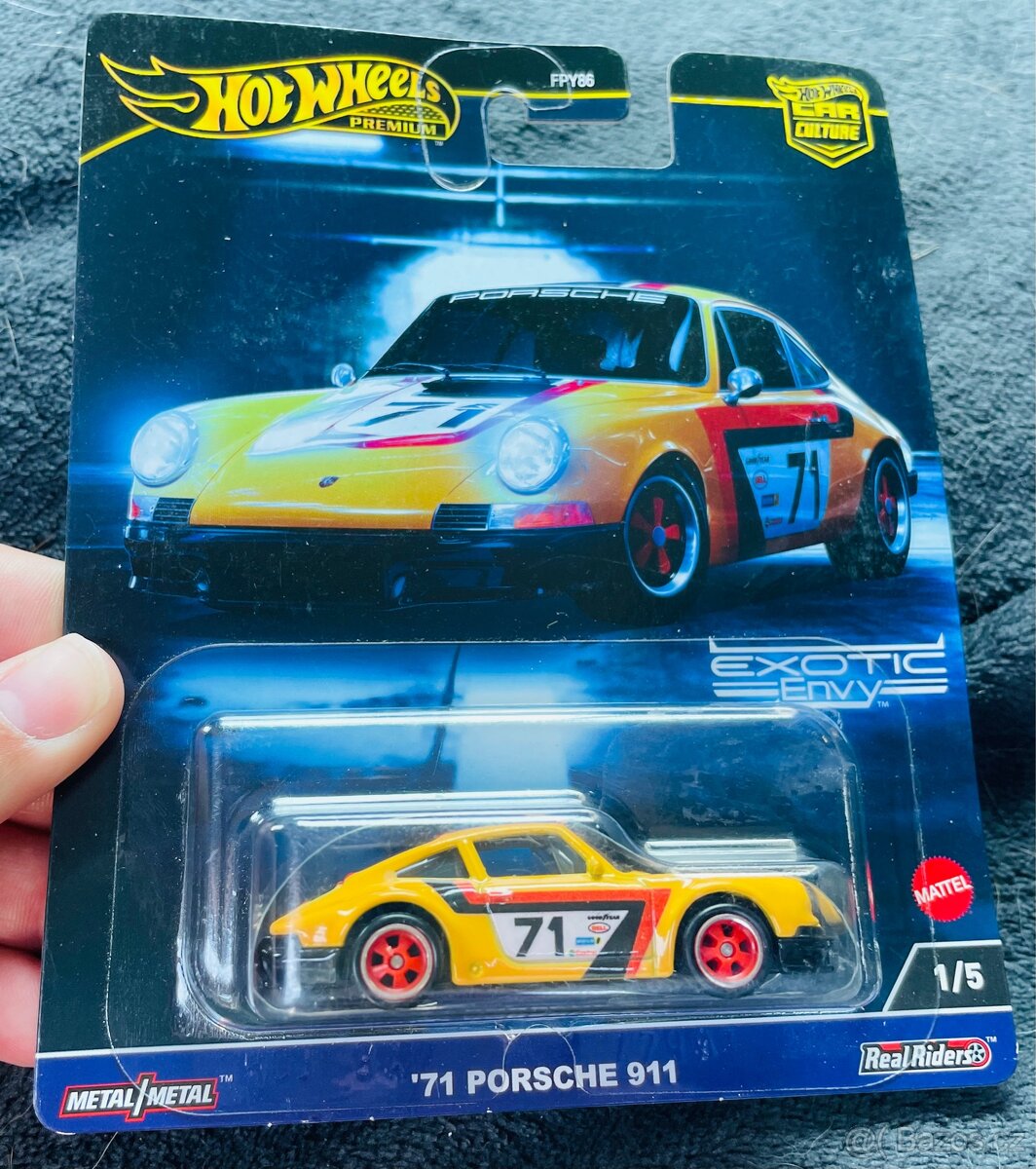 ´71 PORSCHE 911