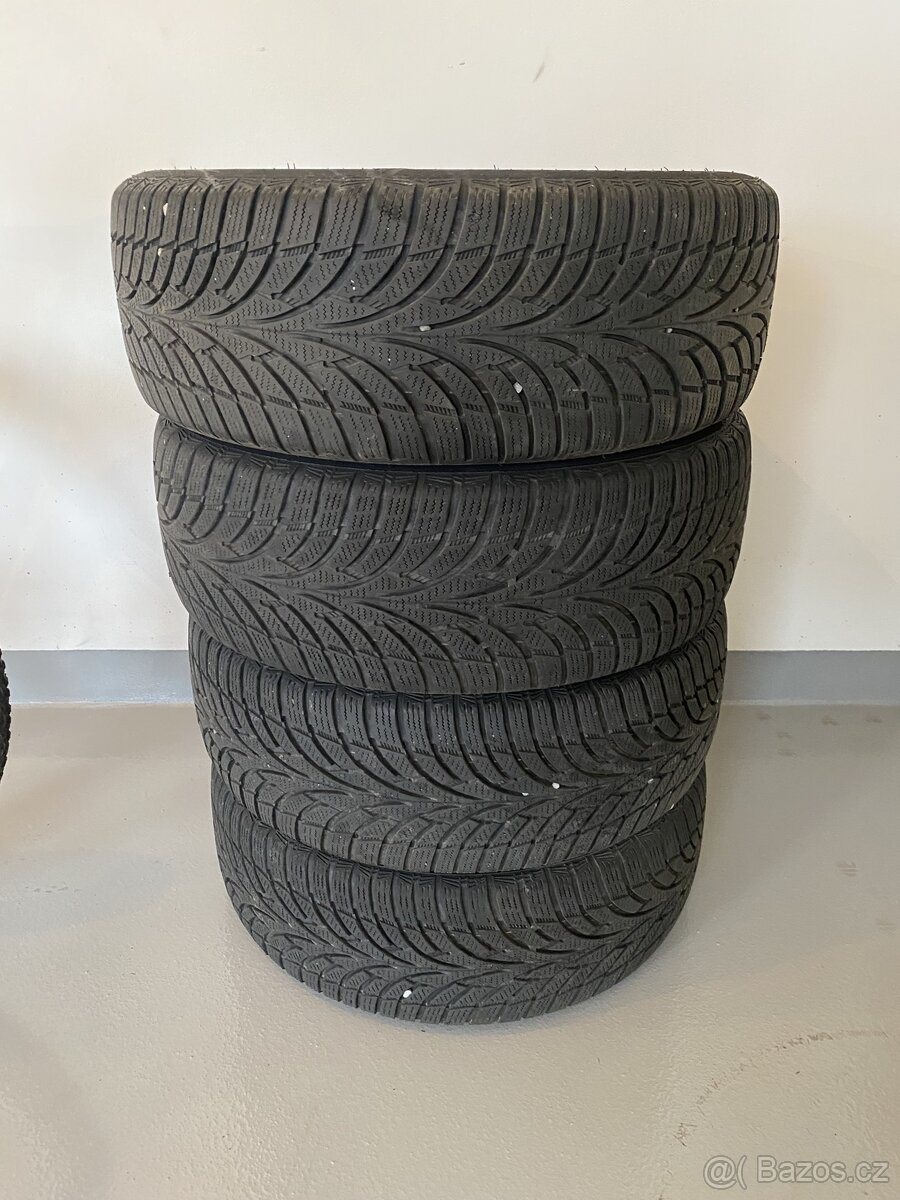 Sada zimních kol Škoda 195/55R15 5x100 vč poklic