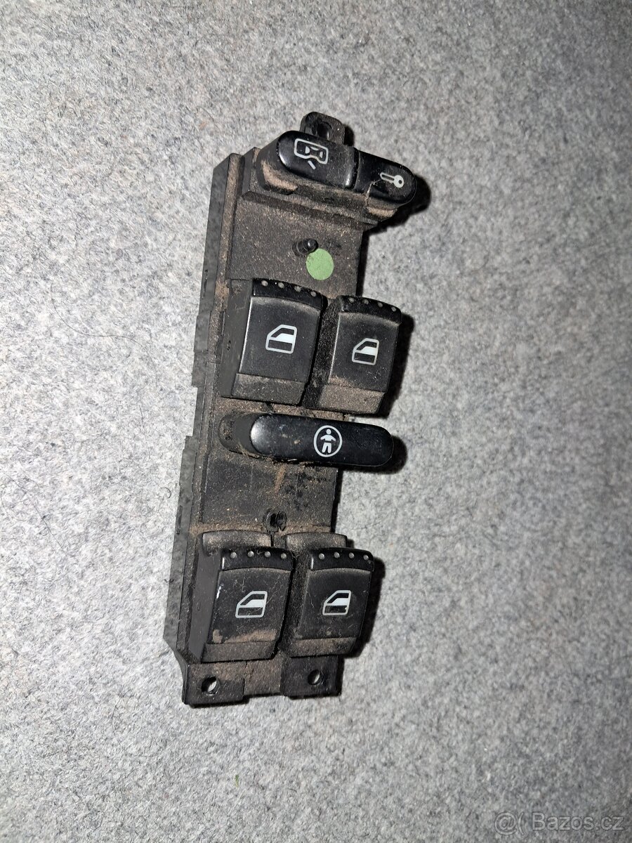 Prodám ovládací panel oken Octavia 1