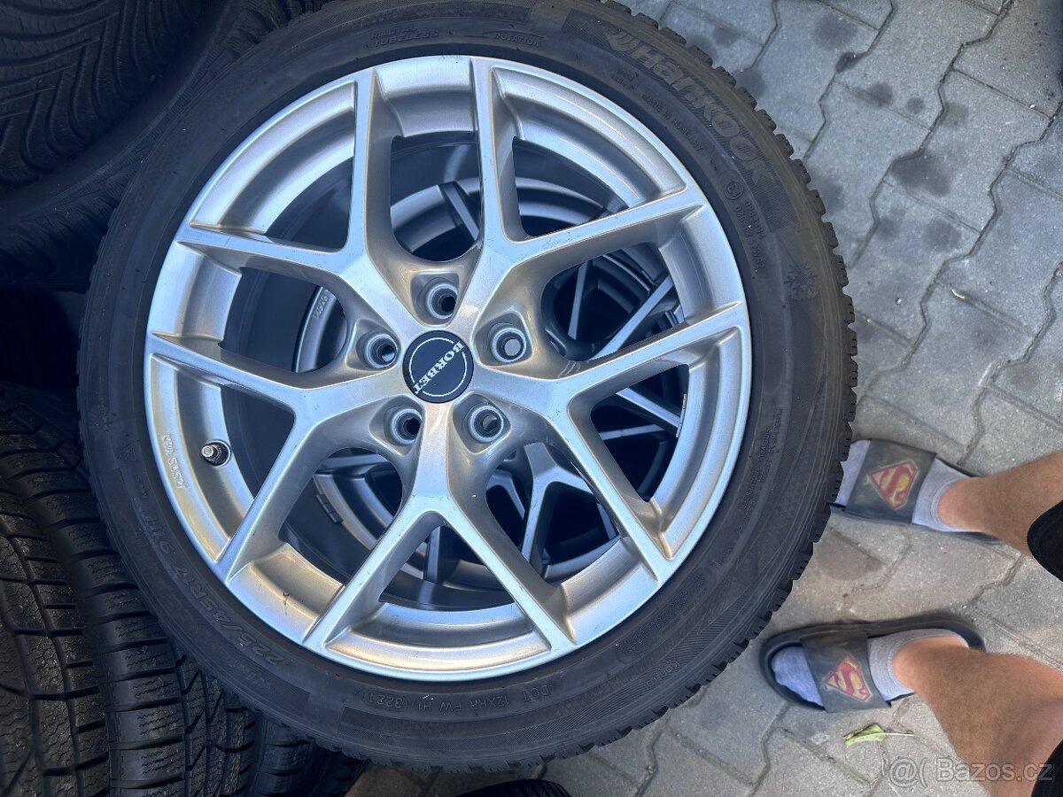 Zimní sada pneu Borbet R17 5x112 Octavia, Passat, Superb
