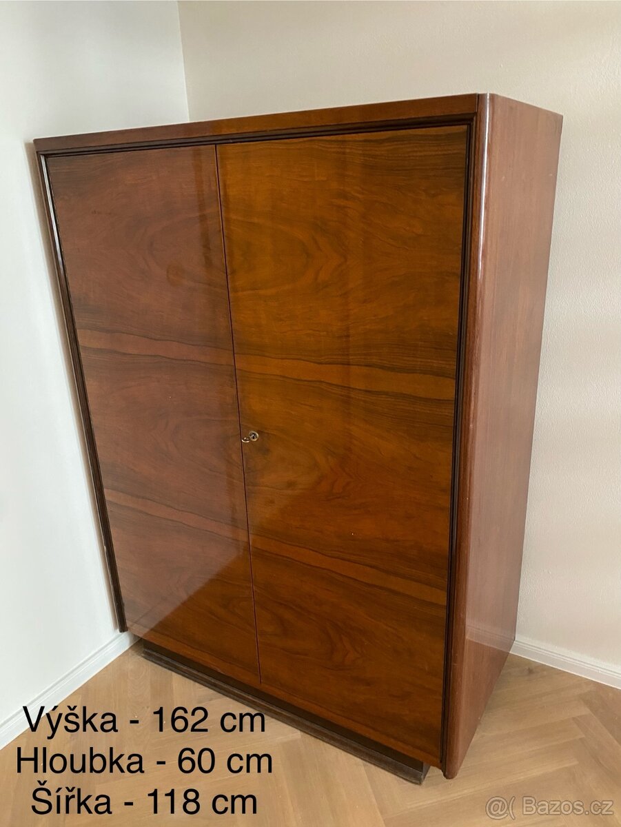 Daruji retro nábytek v top stavu
