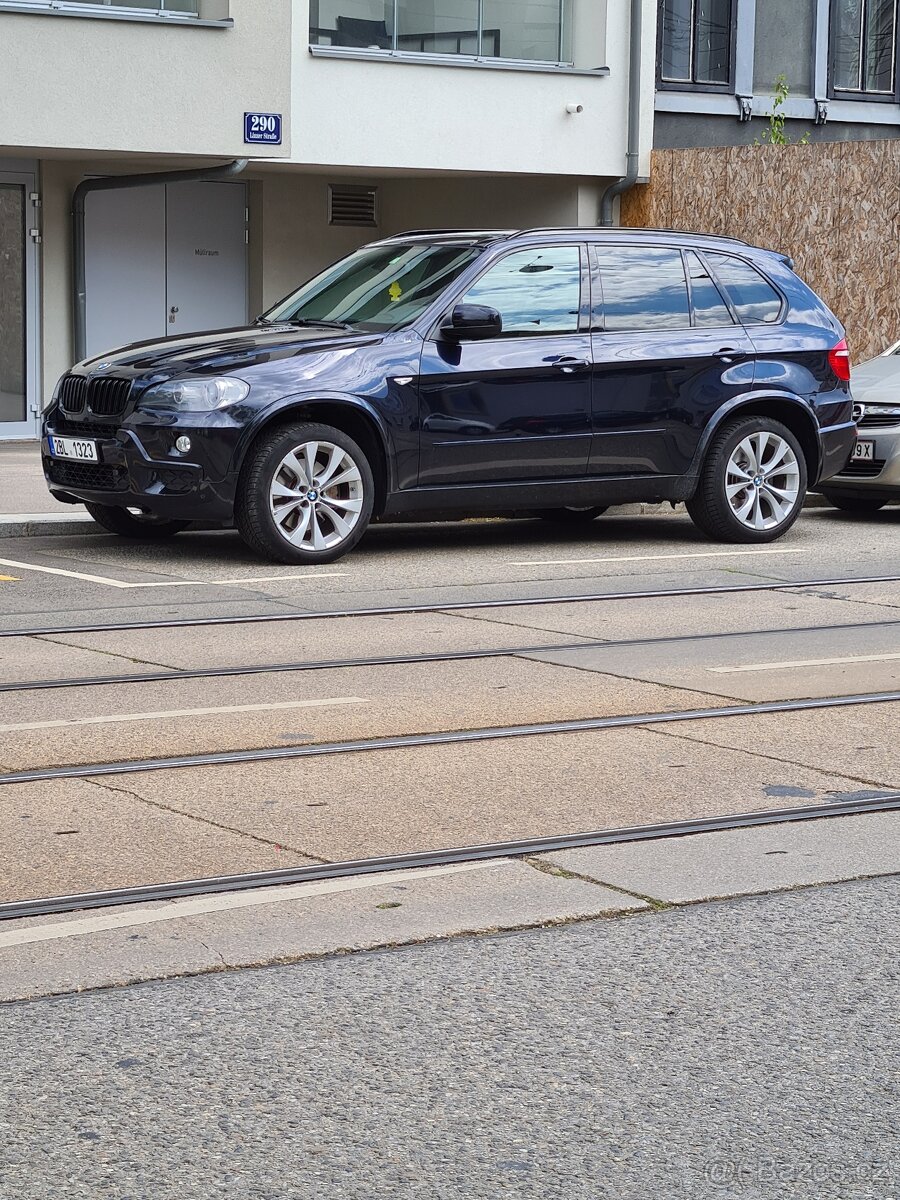 X5 e70