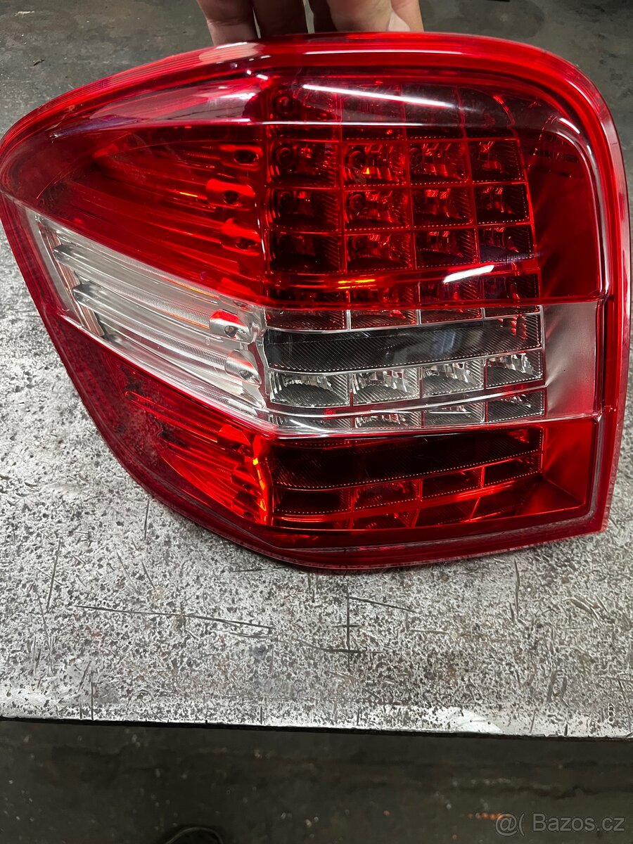 Světlo mercedes