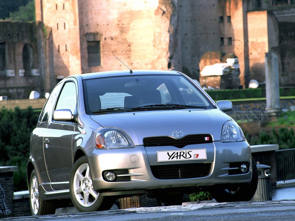Toyota Yaris 1.5 TS - koupím