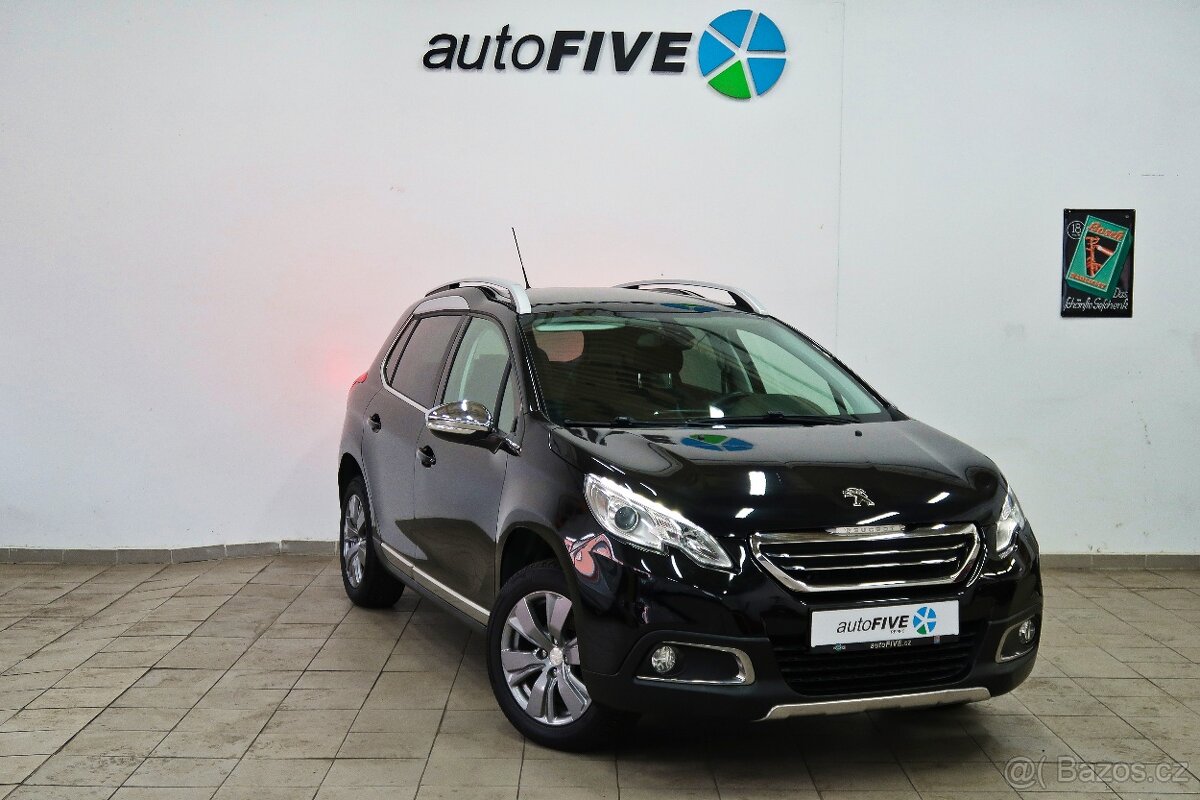 Peugeot 2008 1.2VTi Allure,Výhřev,Tažné,Navi,Pano,JBL,ZÁRUKA