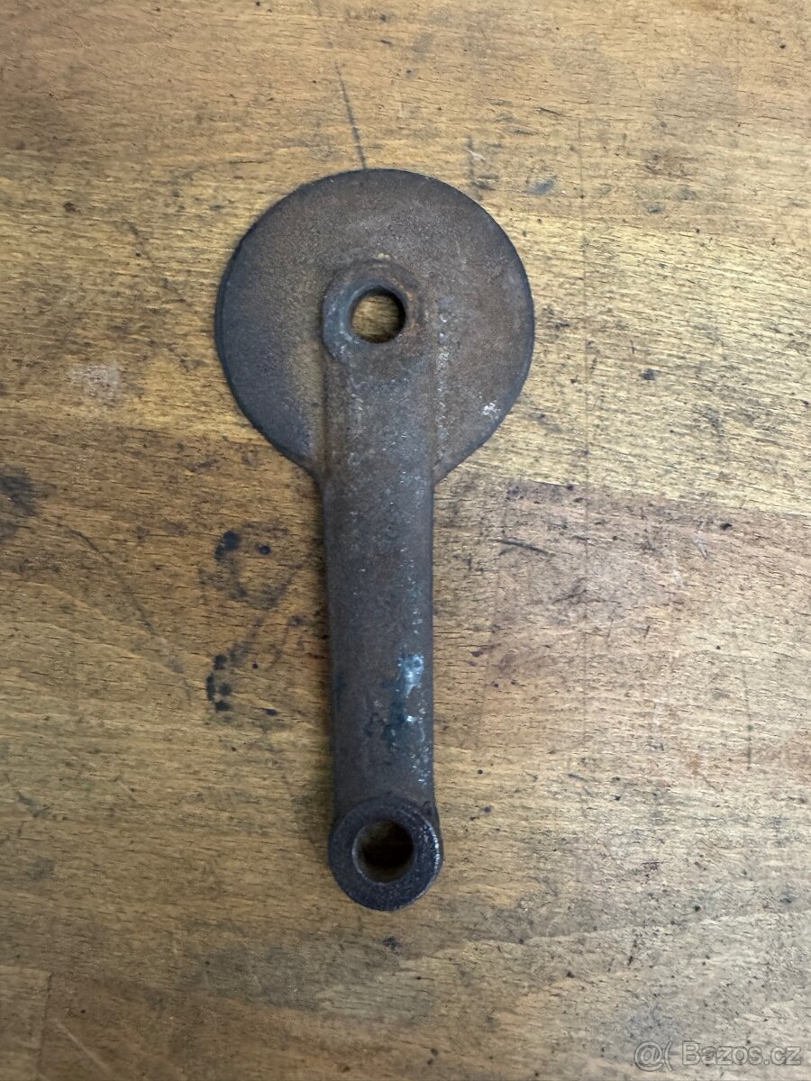 Koupím vahadlo cz 125b