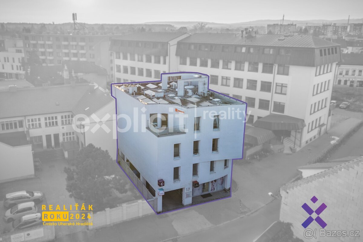 Prodej obchodního prostoru u náměstí 547 m², Uherské Hradišt