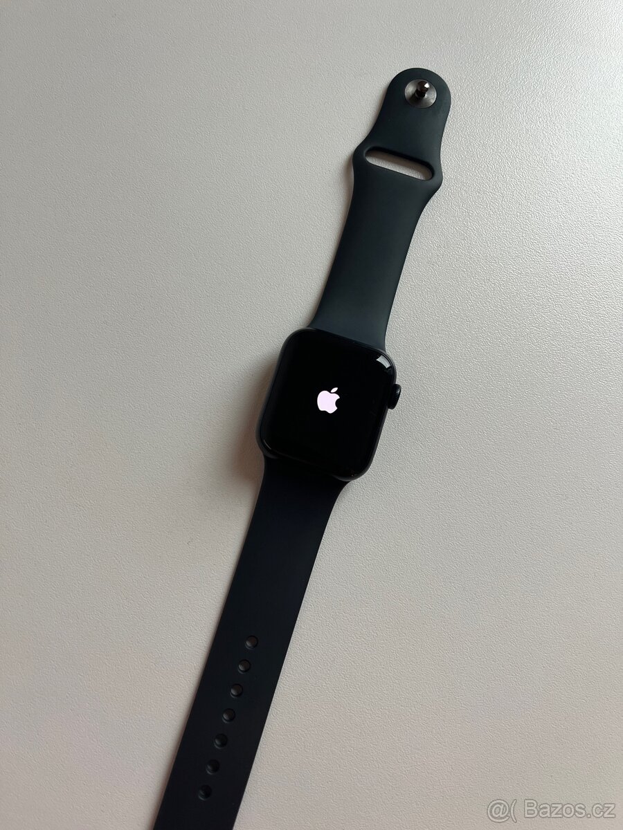 Apple Watch SE 2 40 mm - 98% baterie