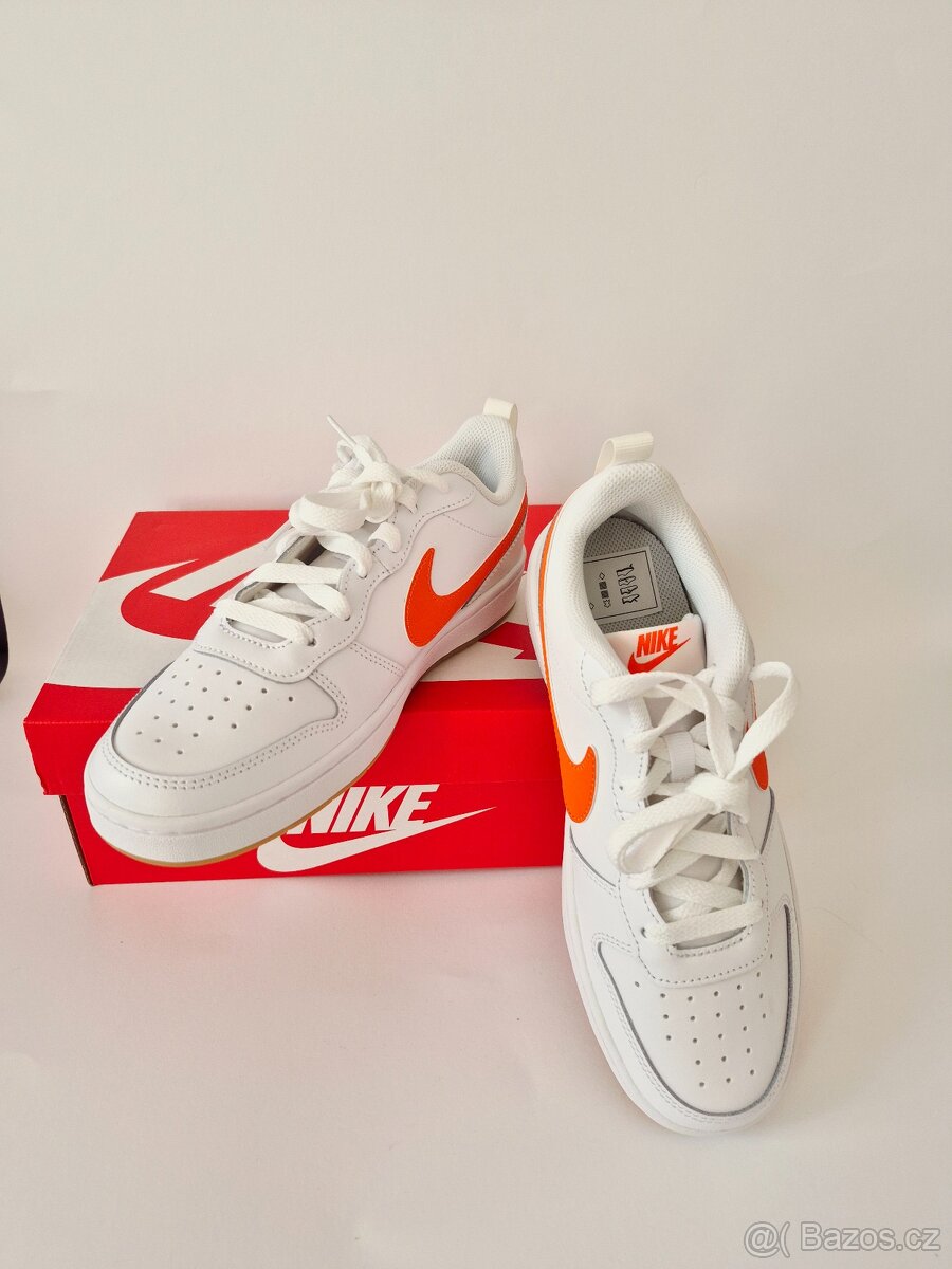 Nové dámské tenisky Nike,  velikost 38,5