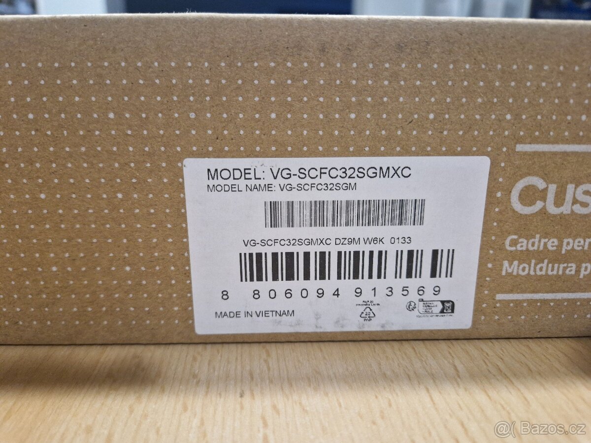 Výměnný rámeček pro TV Samsung VG-SCFC32SGMXC