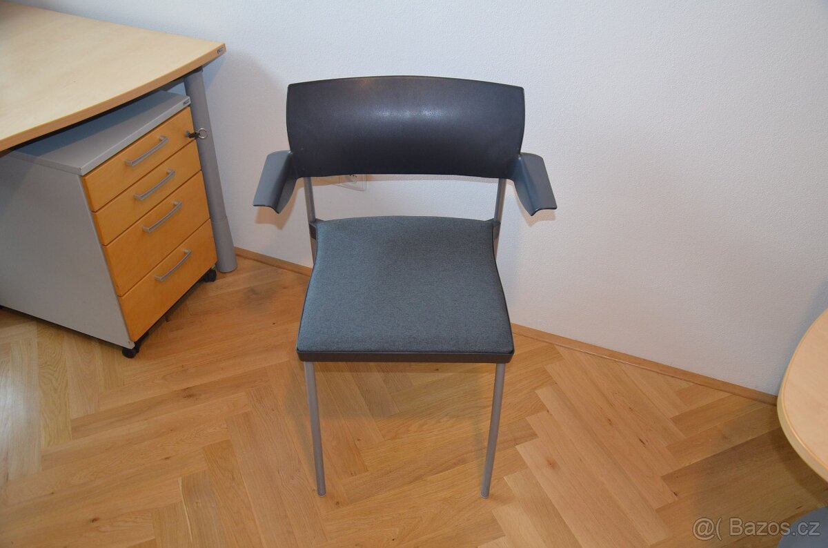 PRODÁM ŽIDLE KONFERNEČNÍ, šedo-modrá, designová