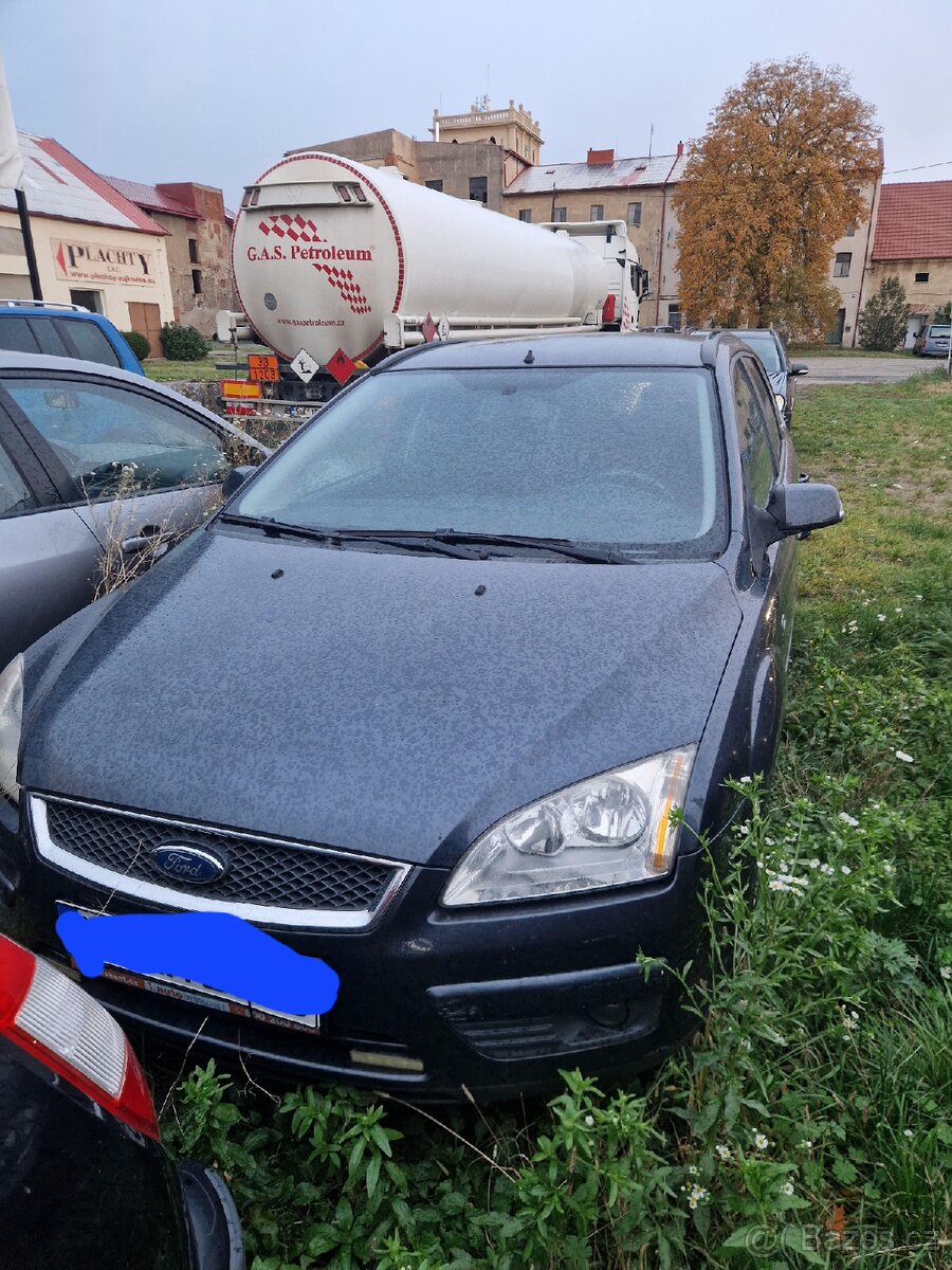 Ford focus automat Ghia 2.0 107kw benzin/lpg