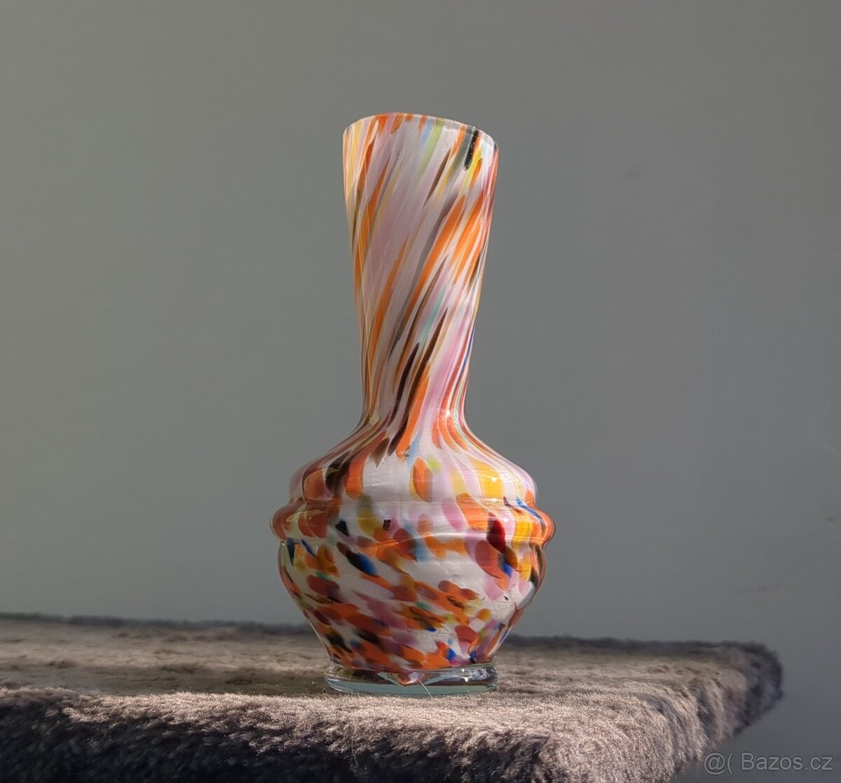 Skleněná barevná vázička (styl) MURÁNO