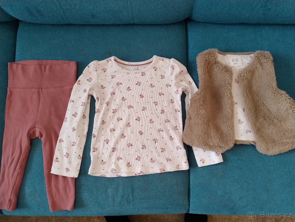 Legíny, tričko a a vesta