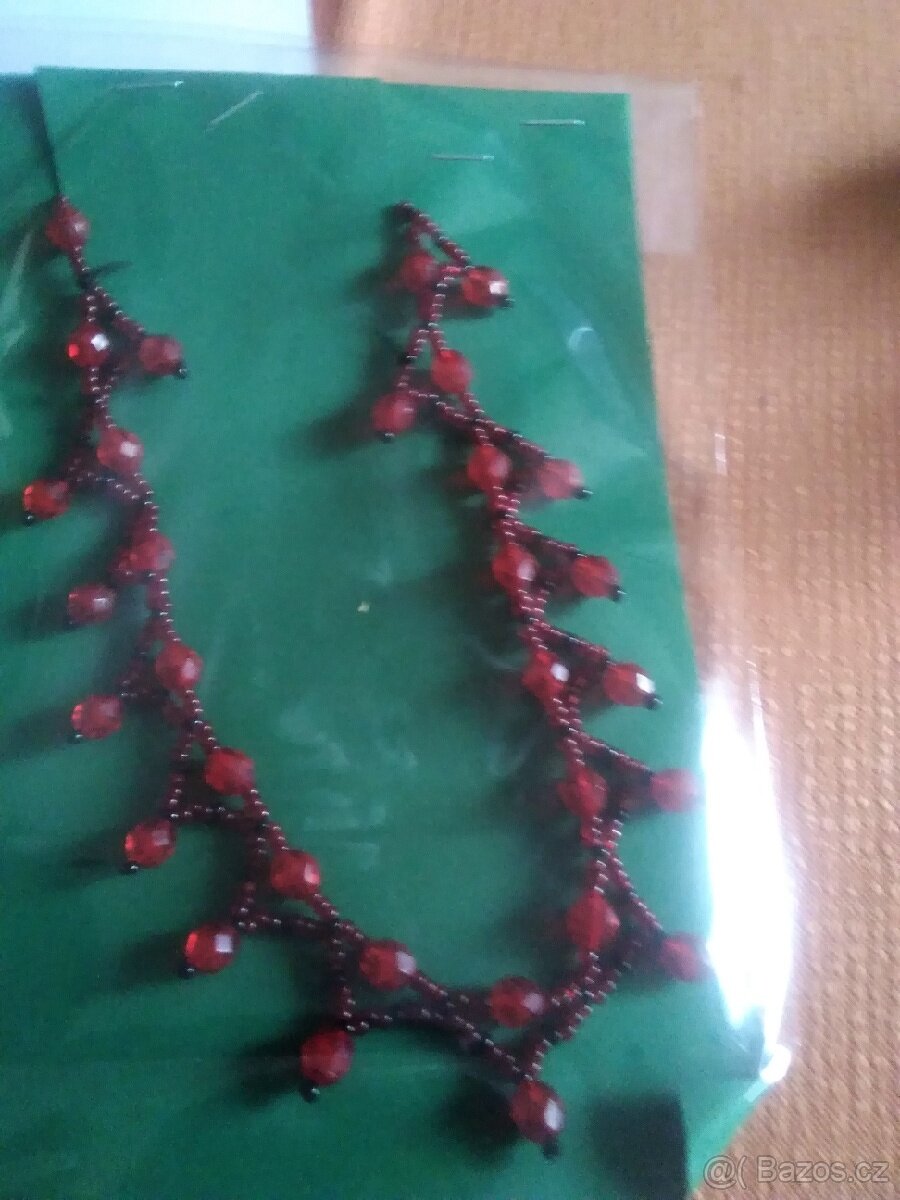 Nádherný náhrdelník z Jablonecké bižuterie