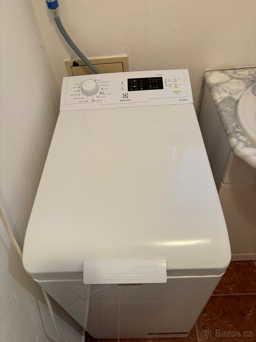 Pračka Electrolux vrchem plněná