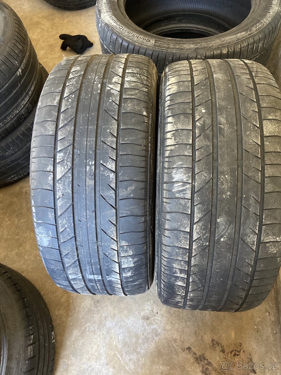 Letní pneu dva ks 255/45/18 staří 2017 mm