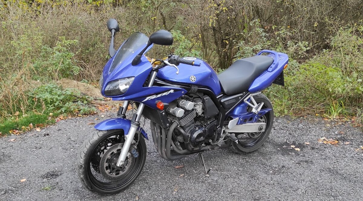 Yamaha FZS 600 Fazer 2002 novější model, super cena