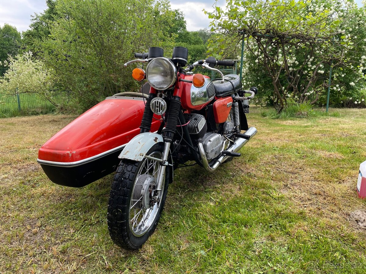 Jawa 350/634 sidecar velorex