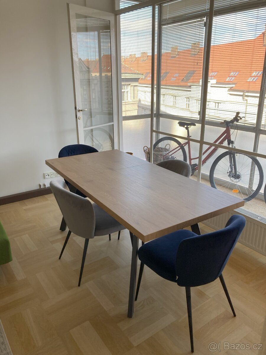 Rozkládací jídelní stůl BERLIN