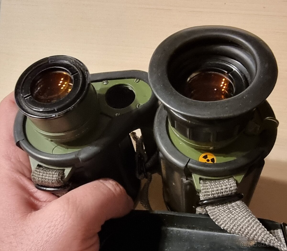 Koupím - gumovou očnici a plast krytky Dalekohled EDF 7X40